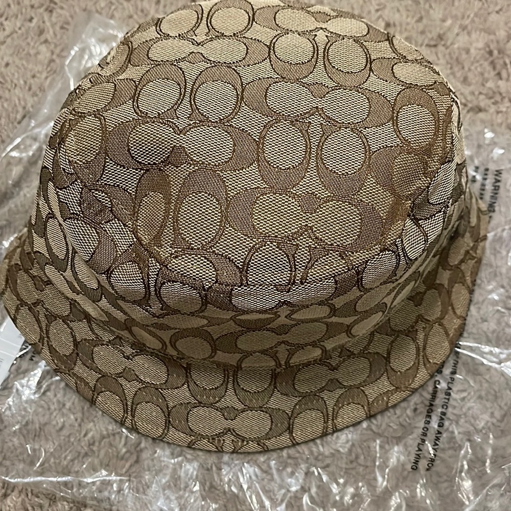 ✨Brand New W/Tags Coach Bucket Hat✨